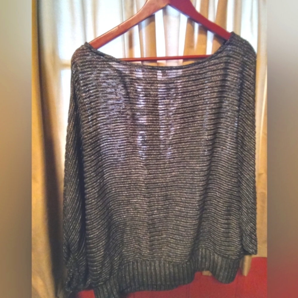 Halo silver and black woven tunic